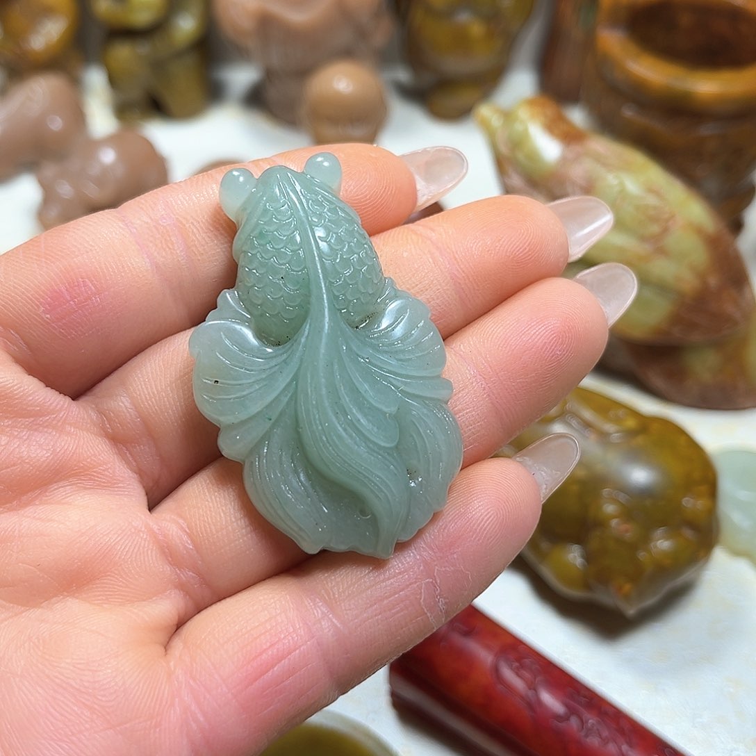 白玉菩提吊坠白玉菩提吊坠