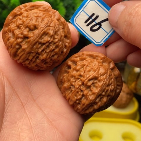 文玩核桃吊坠金麒麟43