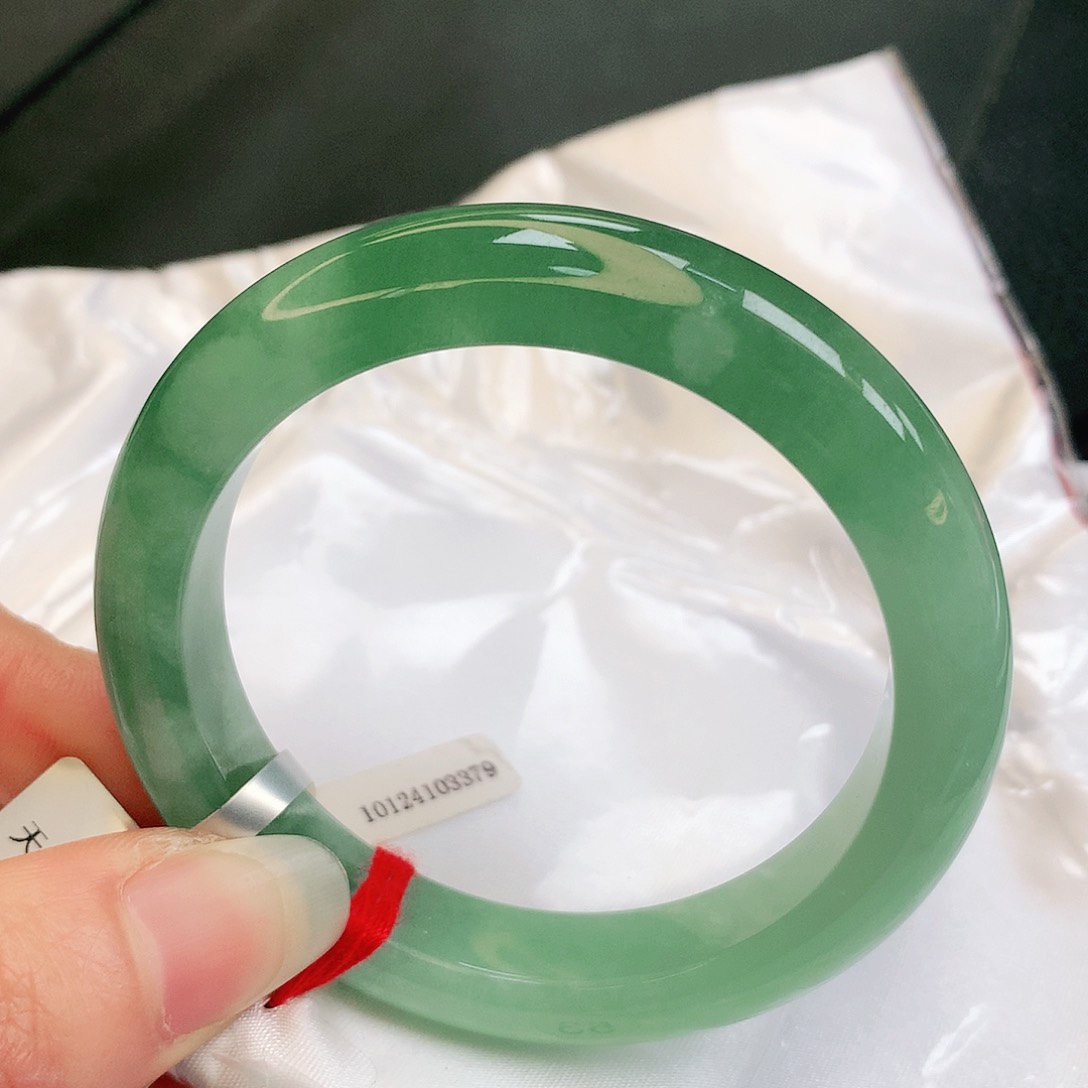 【闪购商品】翡翠手镯未镶嵌缅甸天然a货翡翠