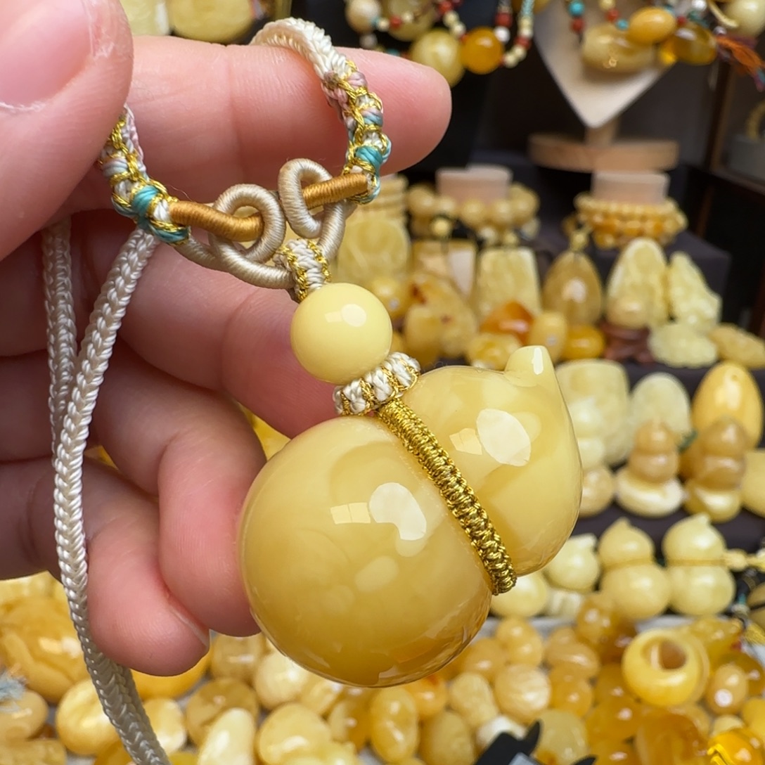琥珀未镶嵌套链天然俄料蜜蜡葫芦吊坠