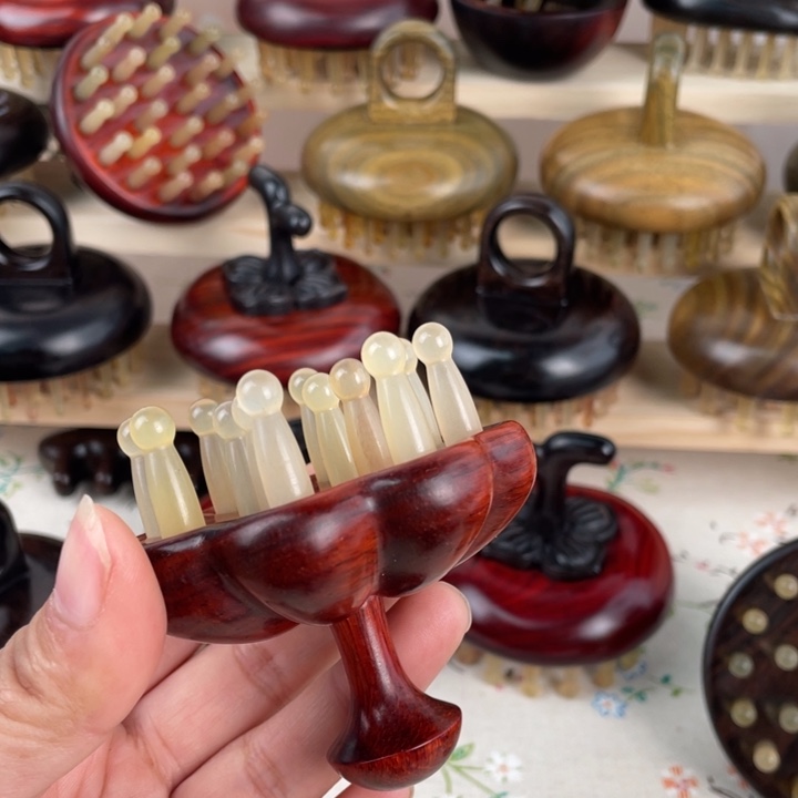 飞***飞南瓜羊角梳粗齿圆齿105两个