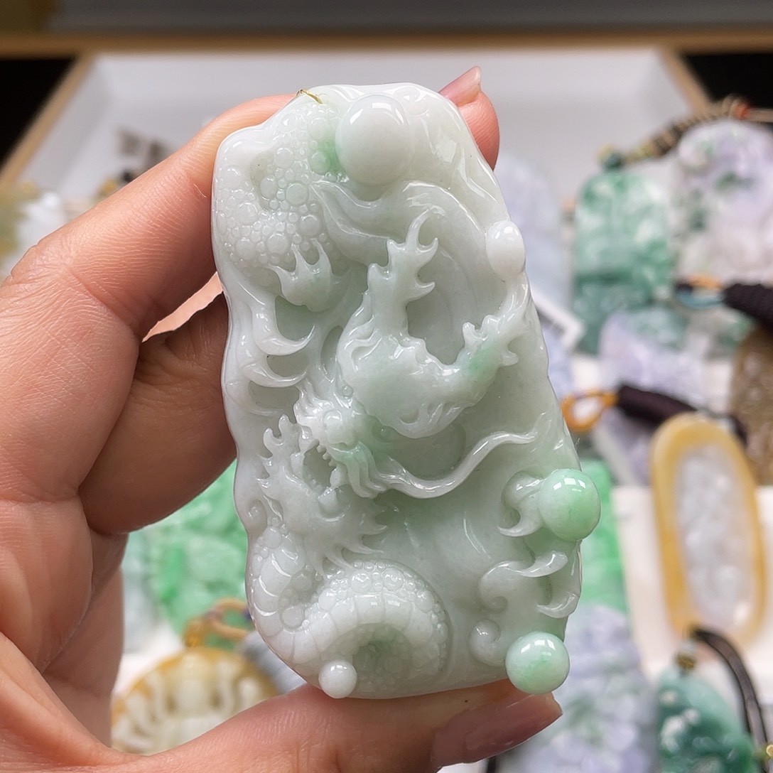 翡翠吊坠(不含链)未镶嵌