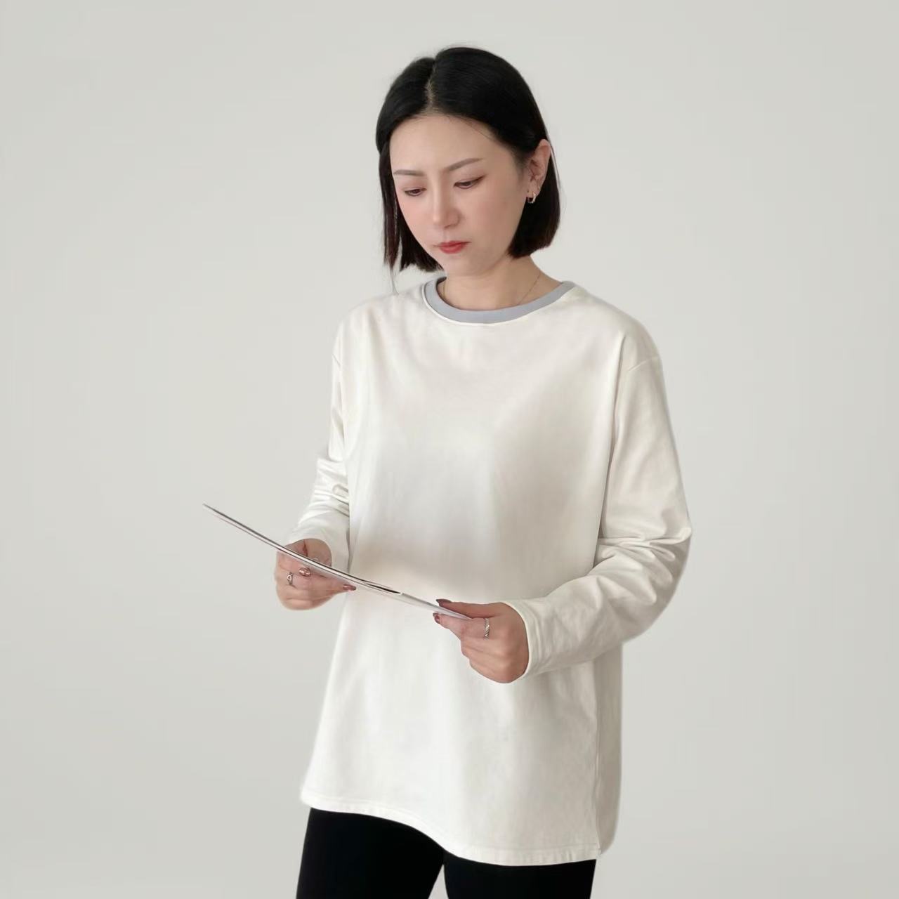 秋冬女士简约百搭宽松撞色领磨毛打底圆领套头女生长袖T恤1878