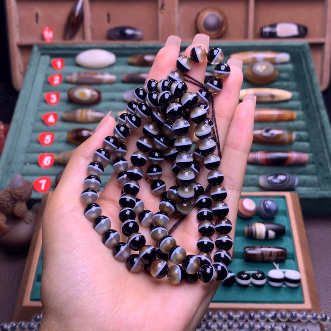 玛瑙/玉髓颈饰未镶嵌超*草