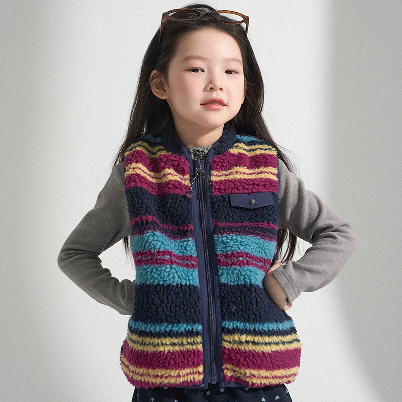 史豌豆女童彩条两面穿羊羔毛马甲 Y4755