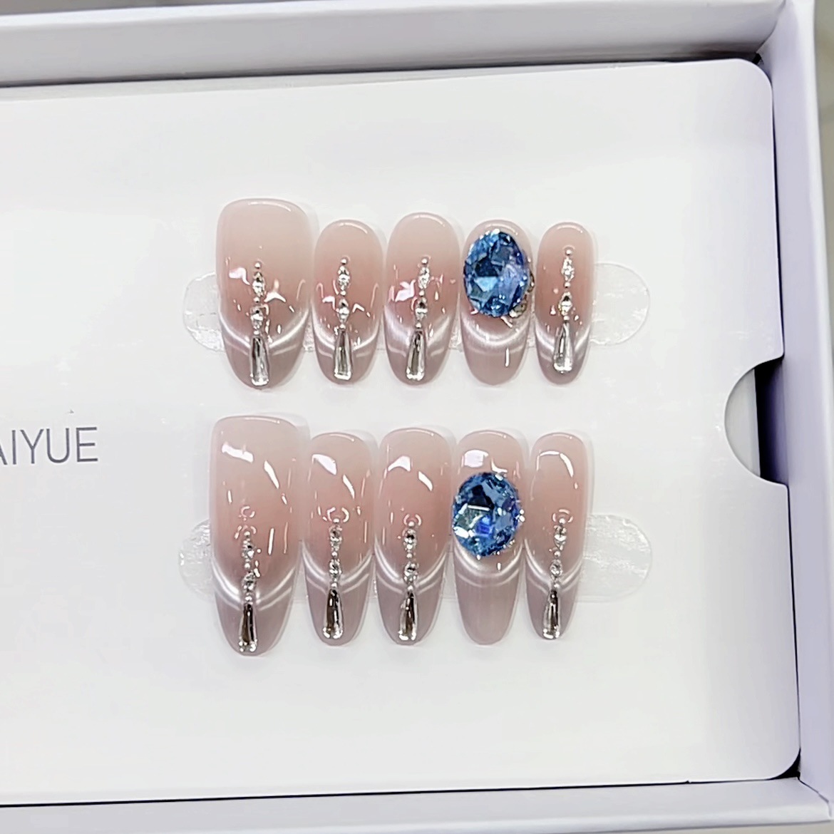 3000 NAIL “法式风”设计师高定原创纯手工高级感猫眼显白穿戴甲