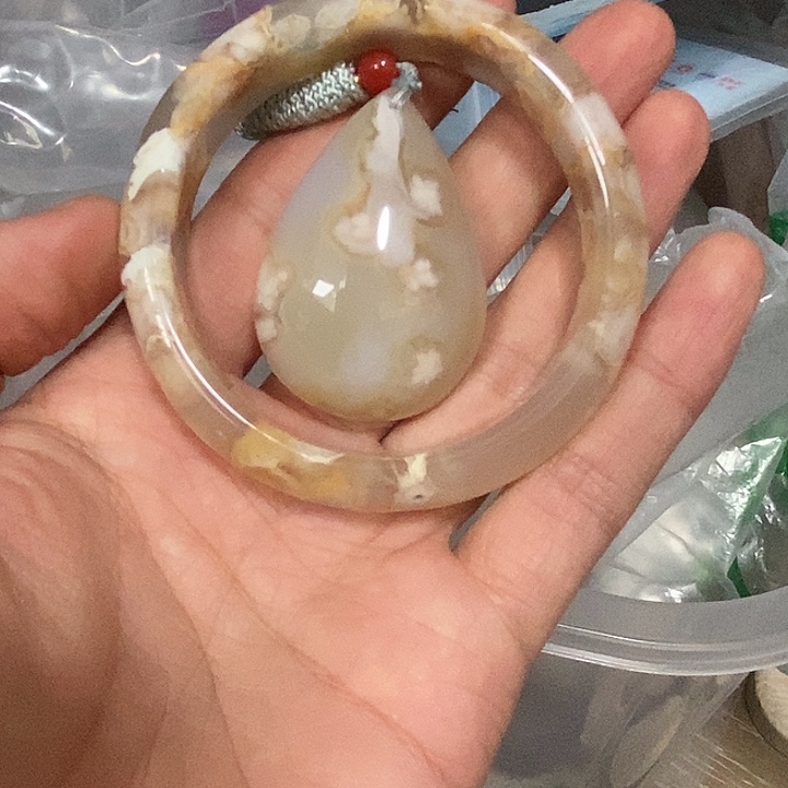 玛瑙/玉髓未镶嵌手镯