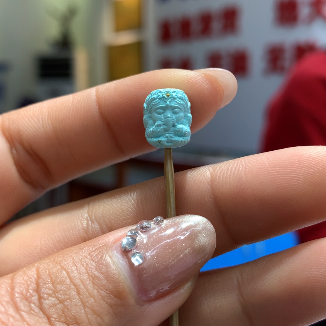 绿松石配饰未镶嵌