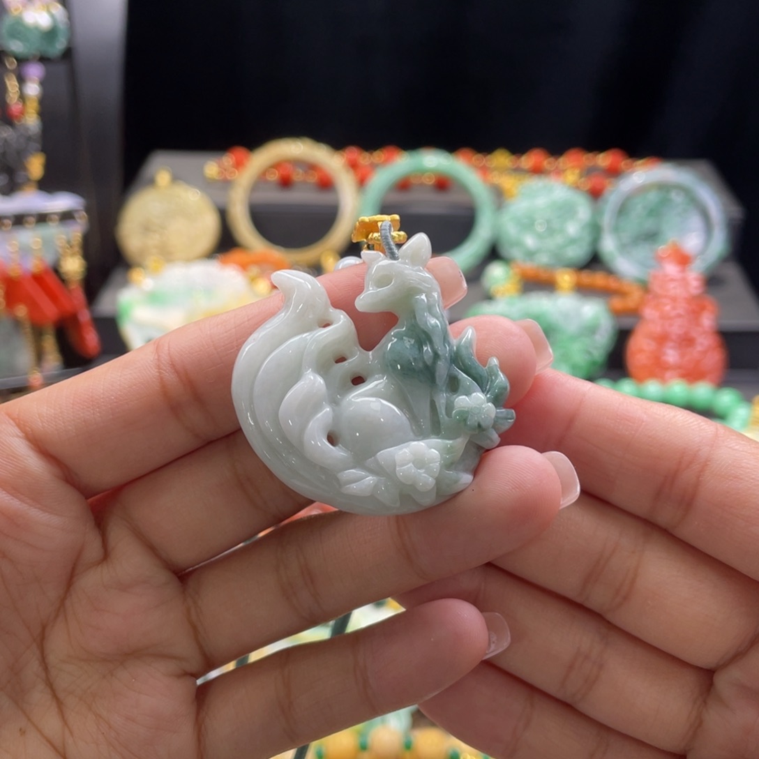 翡翠颈饰未镶嵌代编织