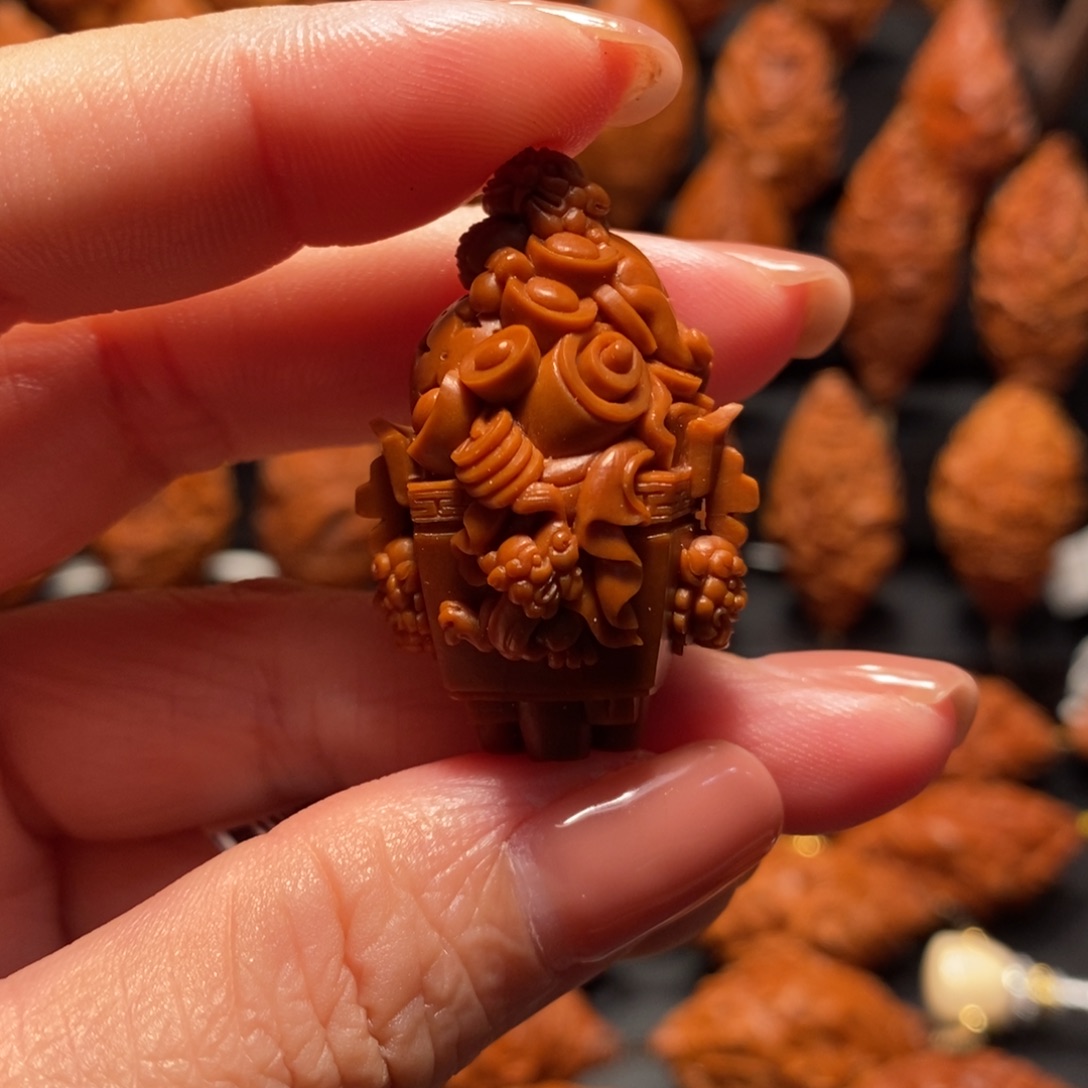 u***8手串/手链橄榄核神兽聚财鼎