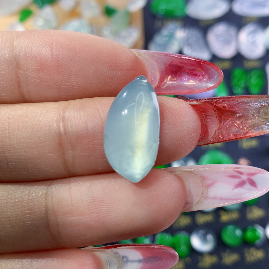 翡翠颈饰未镶嵌纯天然缅甸翡翠A货