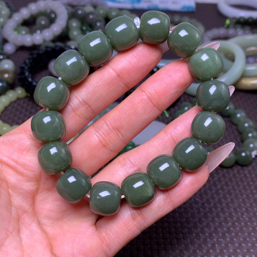 未镶嵌手串和田玉卡14