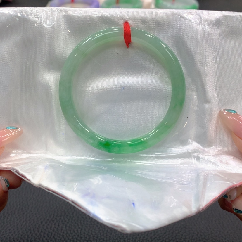 【闪购商品】翡翠手镯未镶嵌翡翠