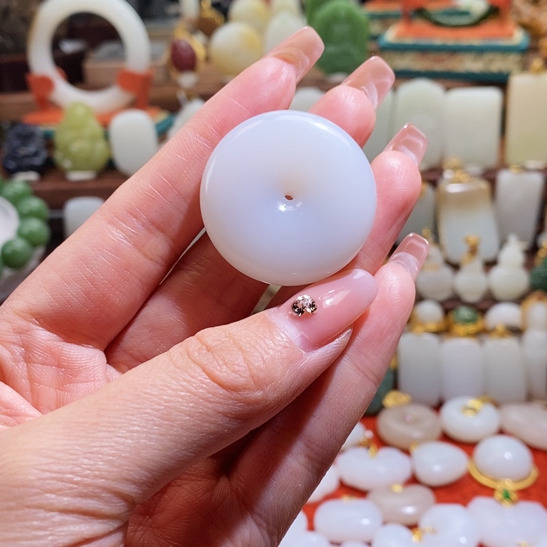 和田玉吊坠(不含链)未镶嵌