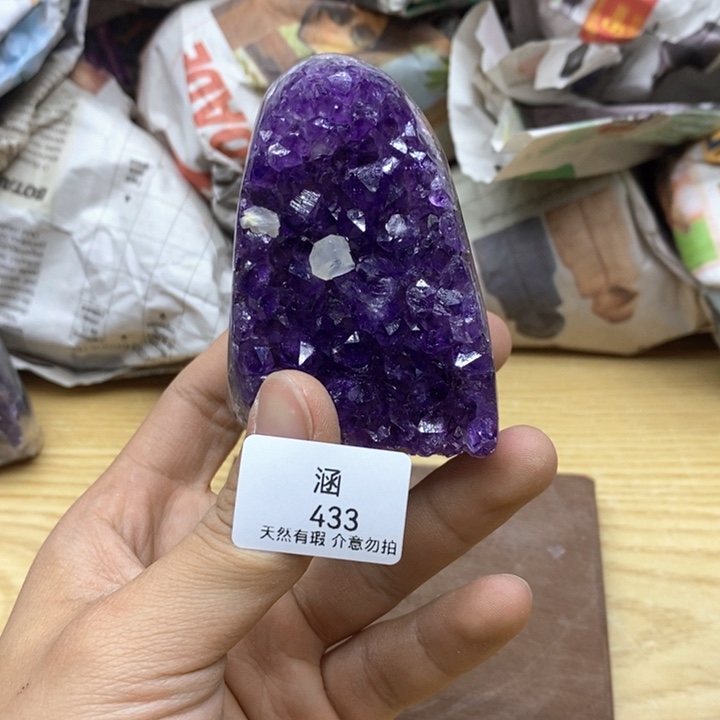 未镶嵌水晶大型摆件（非配饰）