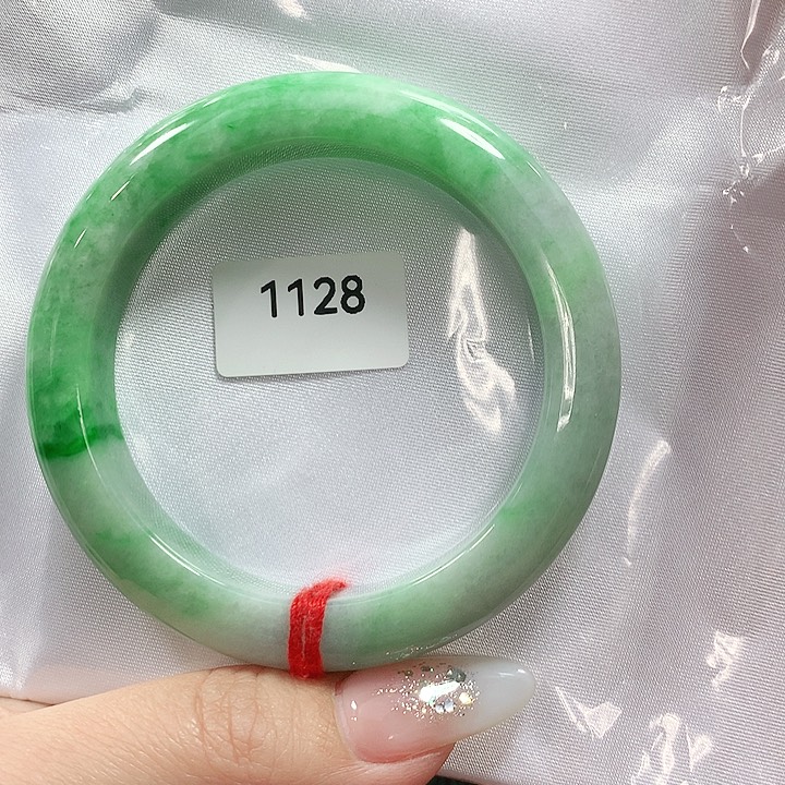 翡翠手镯未镶嵌木**呀天然翡翠手镯54