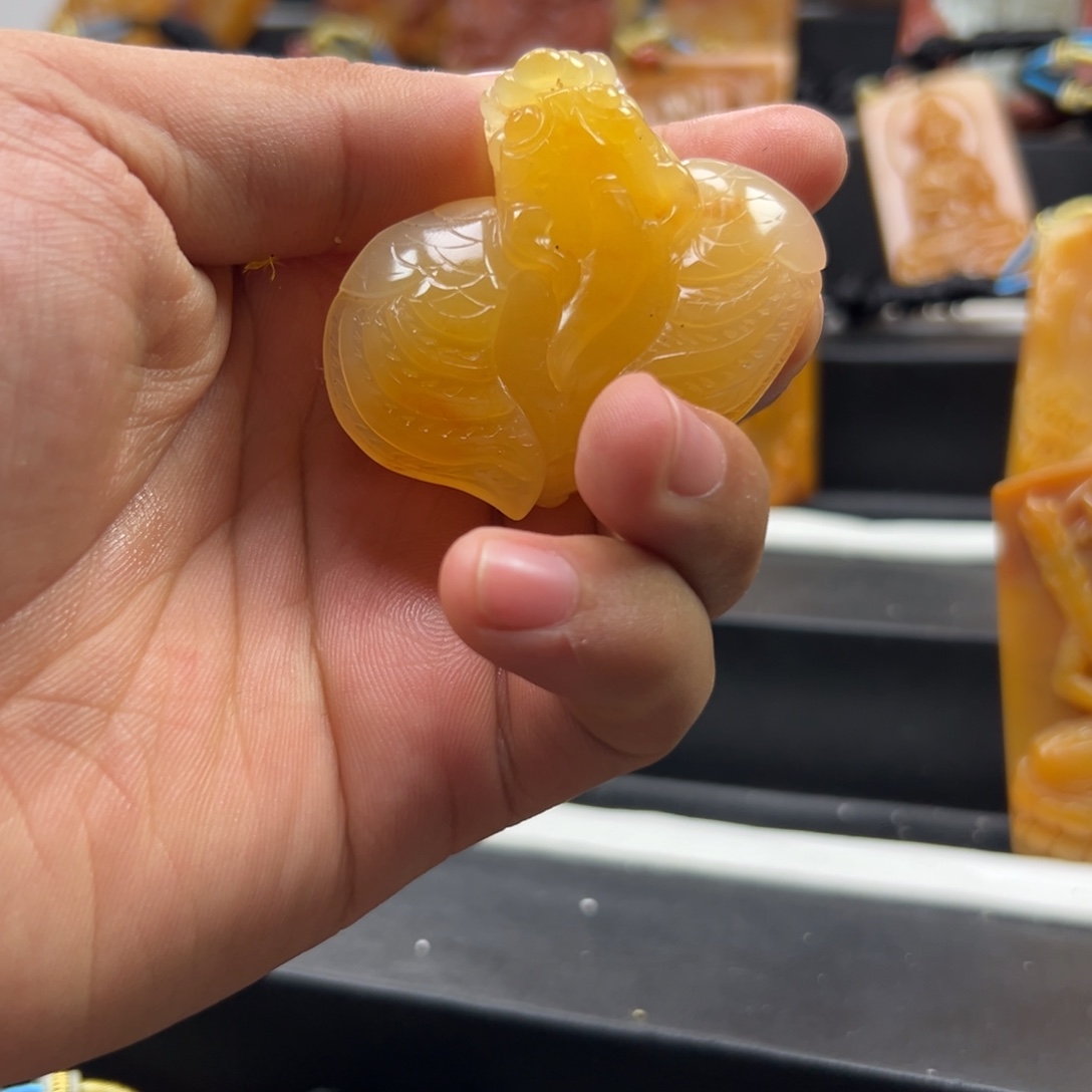 石英质玉（黄龙玉）未镶嵌hly