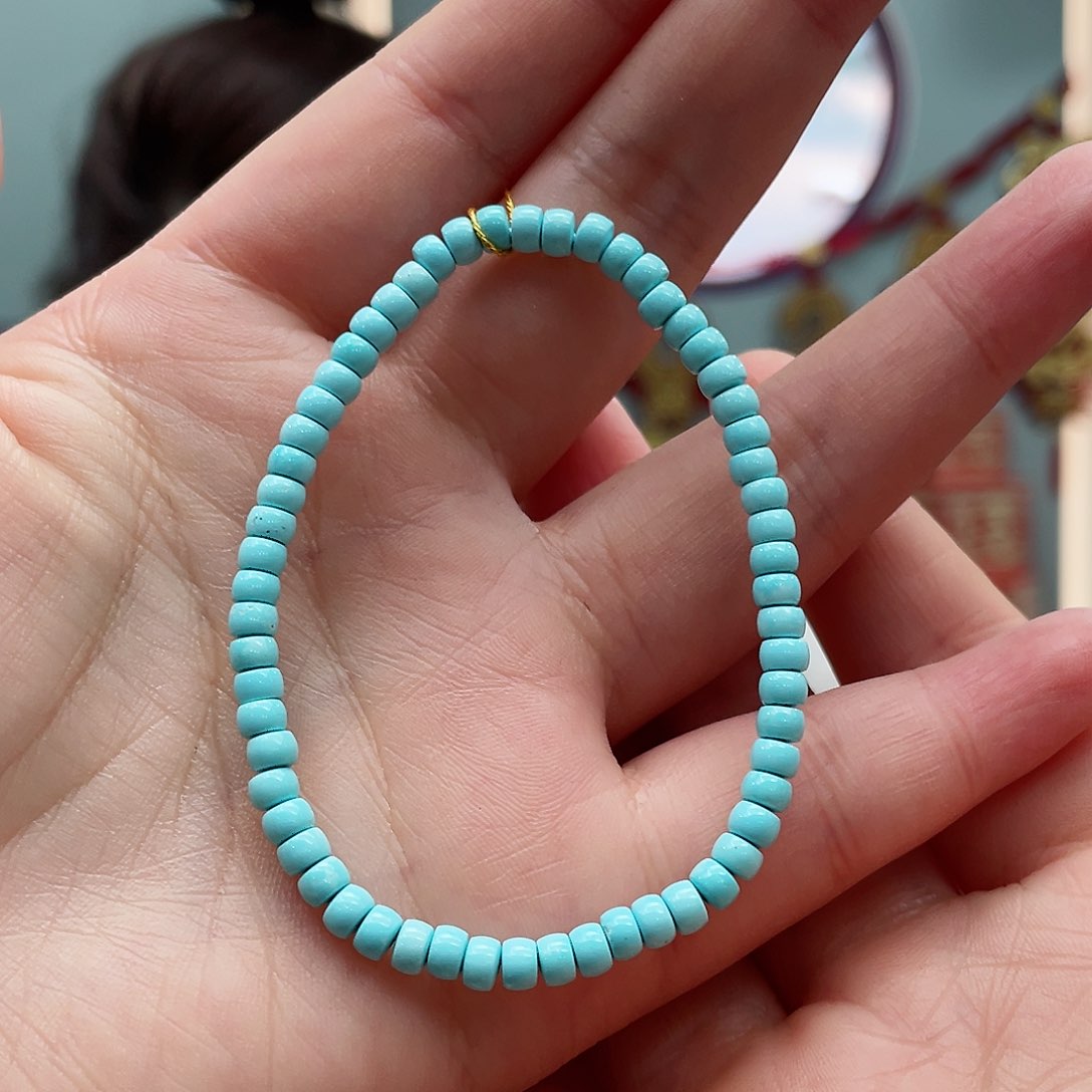 绿松石颈饰未镶嵌