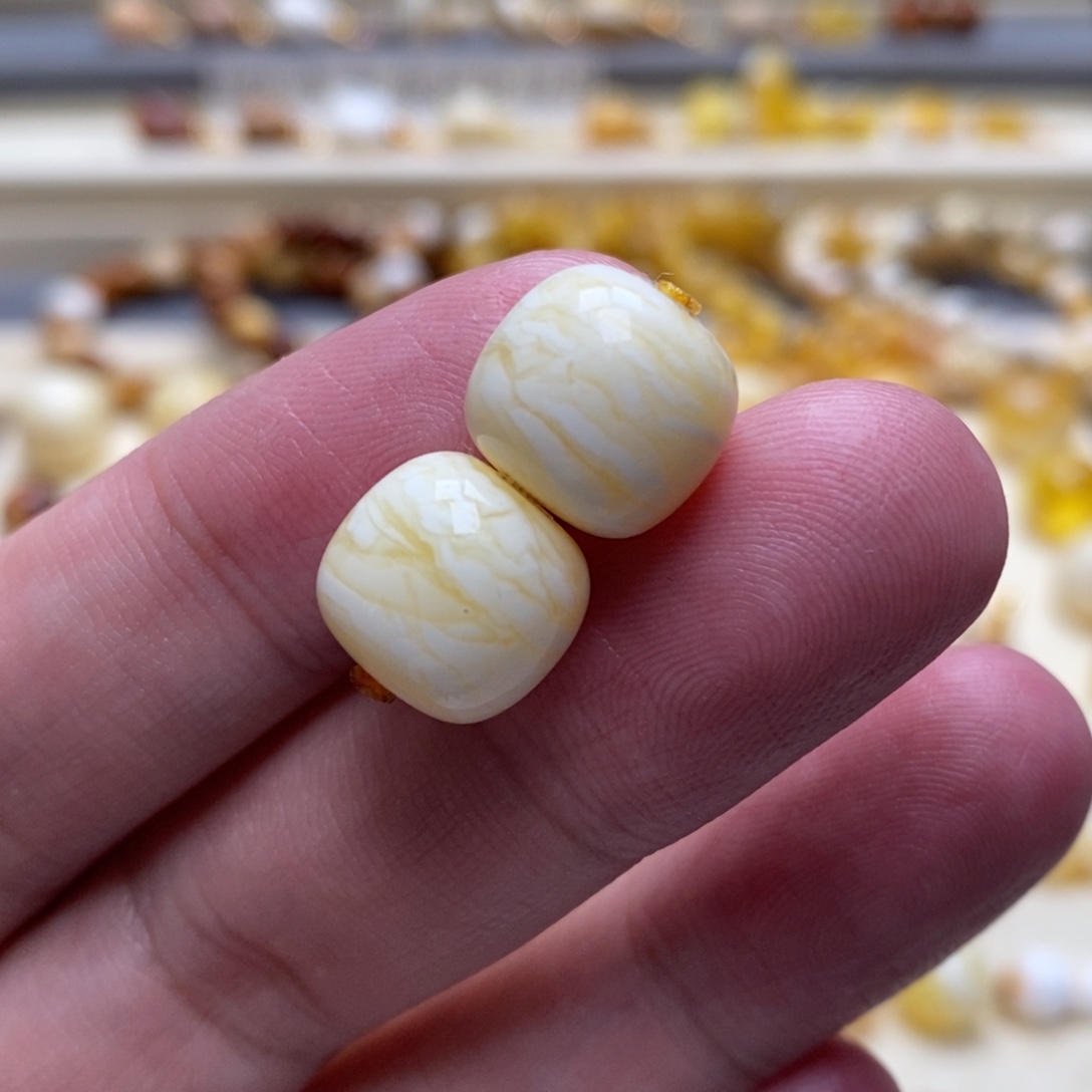 琥珀未镶嵌珠宝奇石瓷白虎皮千层12+老型同料对珠