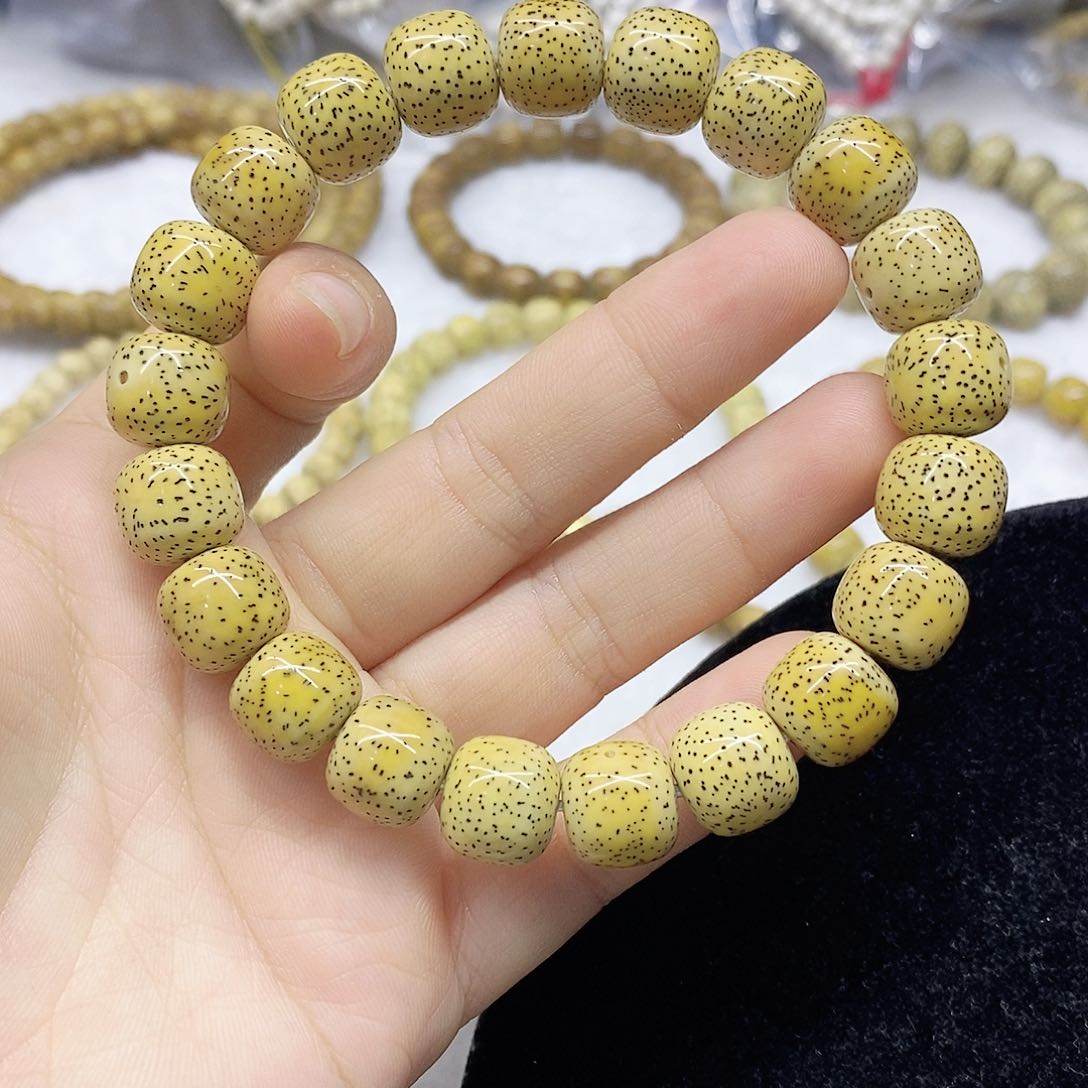 星月菩提手串12.11星月菩提