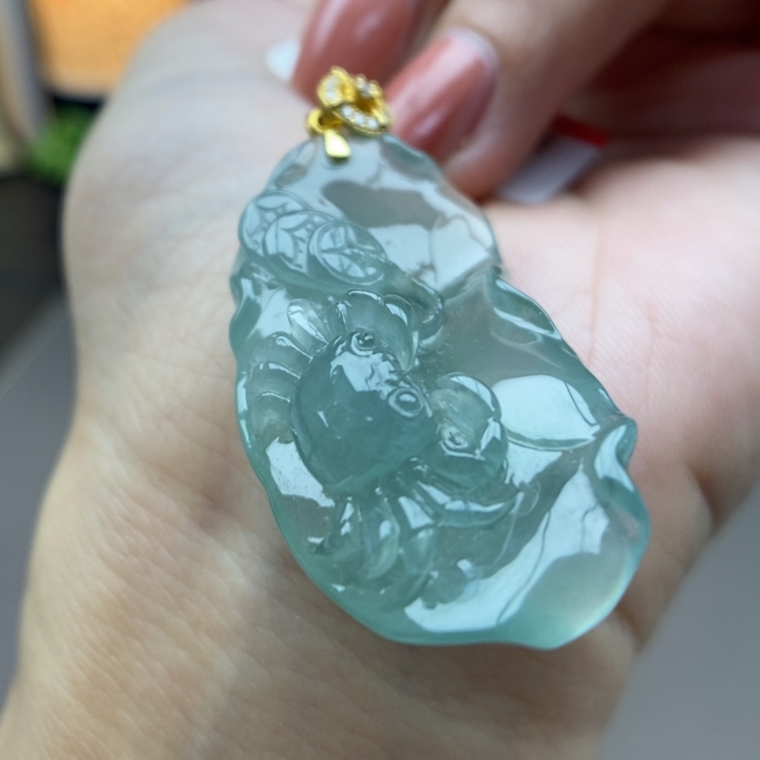 翡翠18K金镶嵌颈饰吊坠109