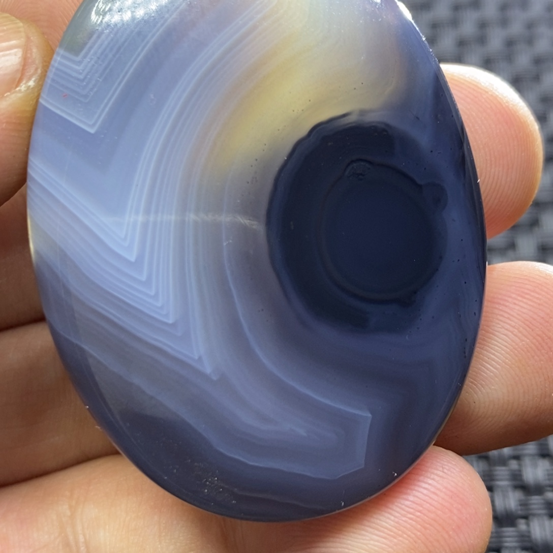 三***.玛瑙/玉髓未镶嵌颈饰