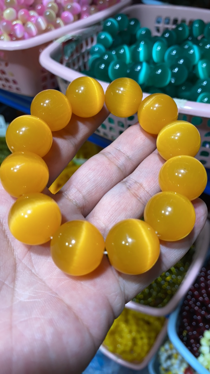 28 卡20焦糖猫眼手串