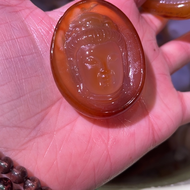 是***依玛瑙/玉髓未镶嵌手链