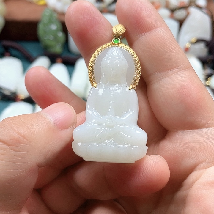 和田玉颈饰未镶嵌