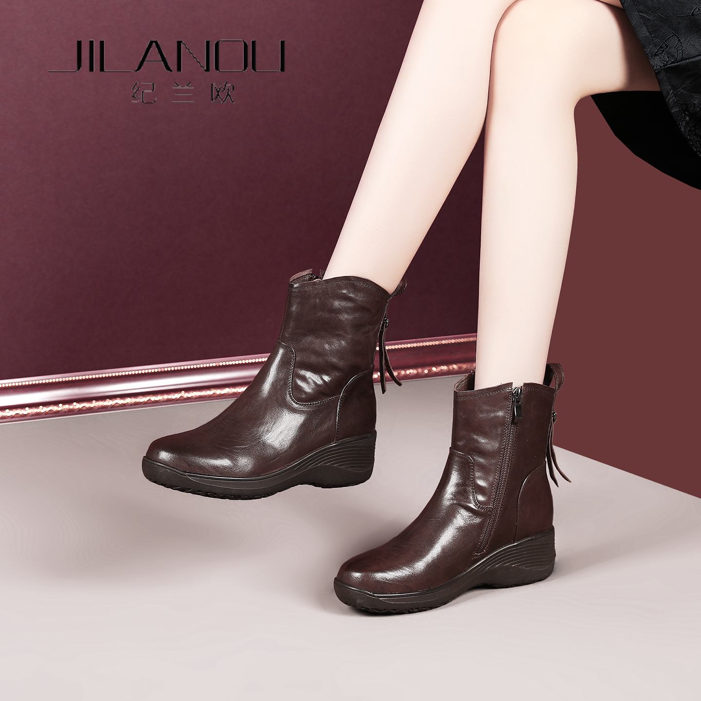 羊皮毛一体短靴女2025秋冬新款软底妈妈女鞋厚底防滑加绒真皮靴子