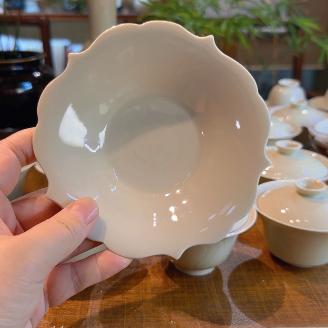 定瓷 仿唐五叶碟 13.5高3