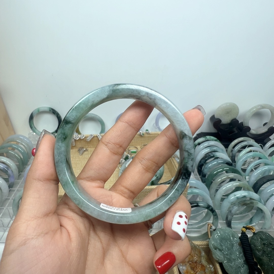 迷***婆翡翠手镯未镶嵌翡翠手镯圈口60