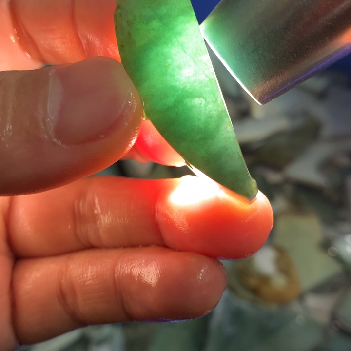 翡翠裸石翡翠边角料