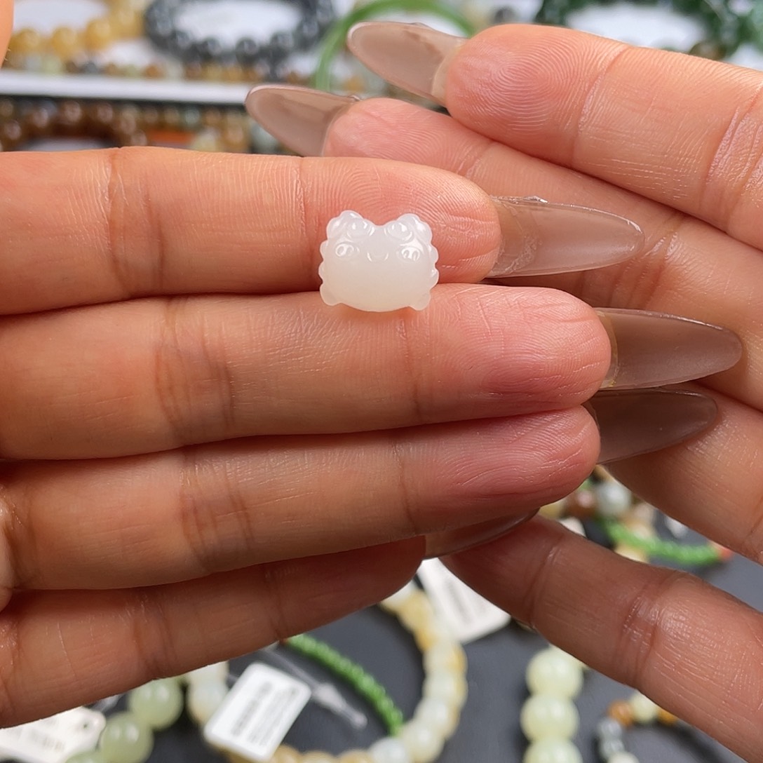 和田玉手串未镶嵌