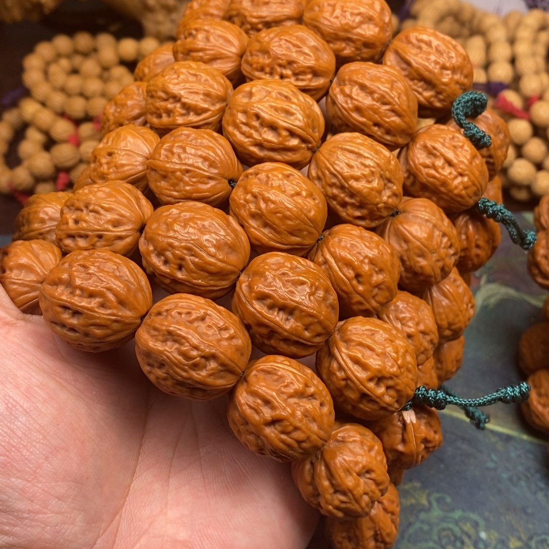 吊坠桃核秋子手持