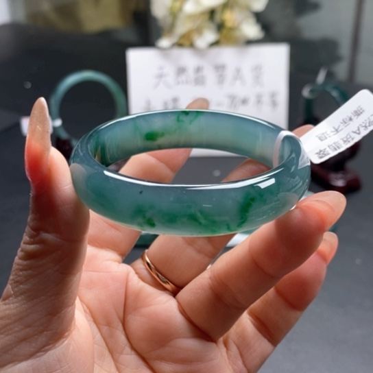 翡翠手镯未镶嵌54尺寸