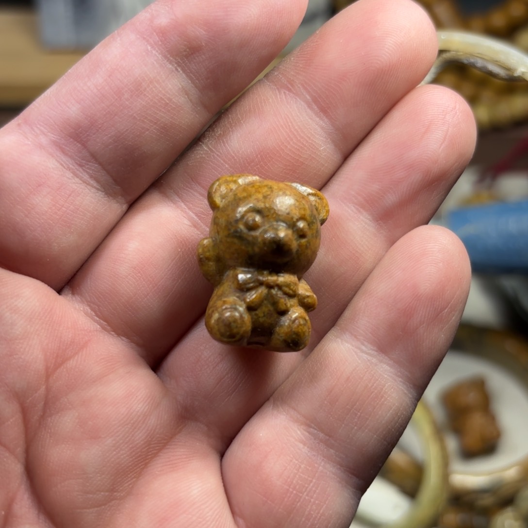 岫岩河磨玉（透闪石质玉）颈饰未镶嵌