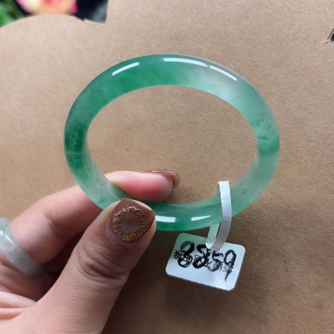 石英质玉（非洲翠）未镶嵌手镯
