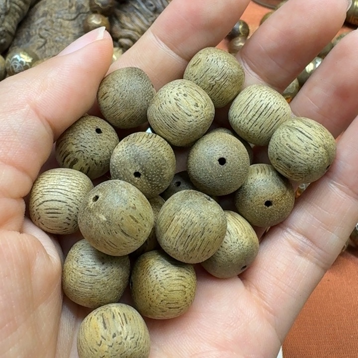 大叶紫檀（黑酸枝木类）