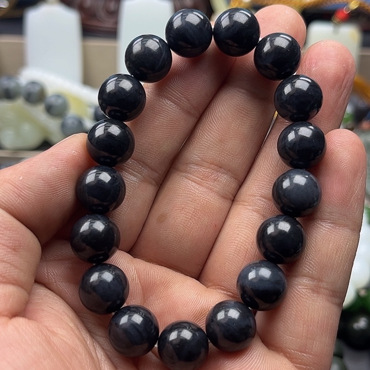 和田玉手串未镶嵌酷**哥