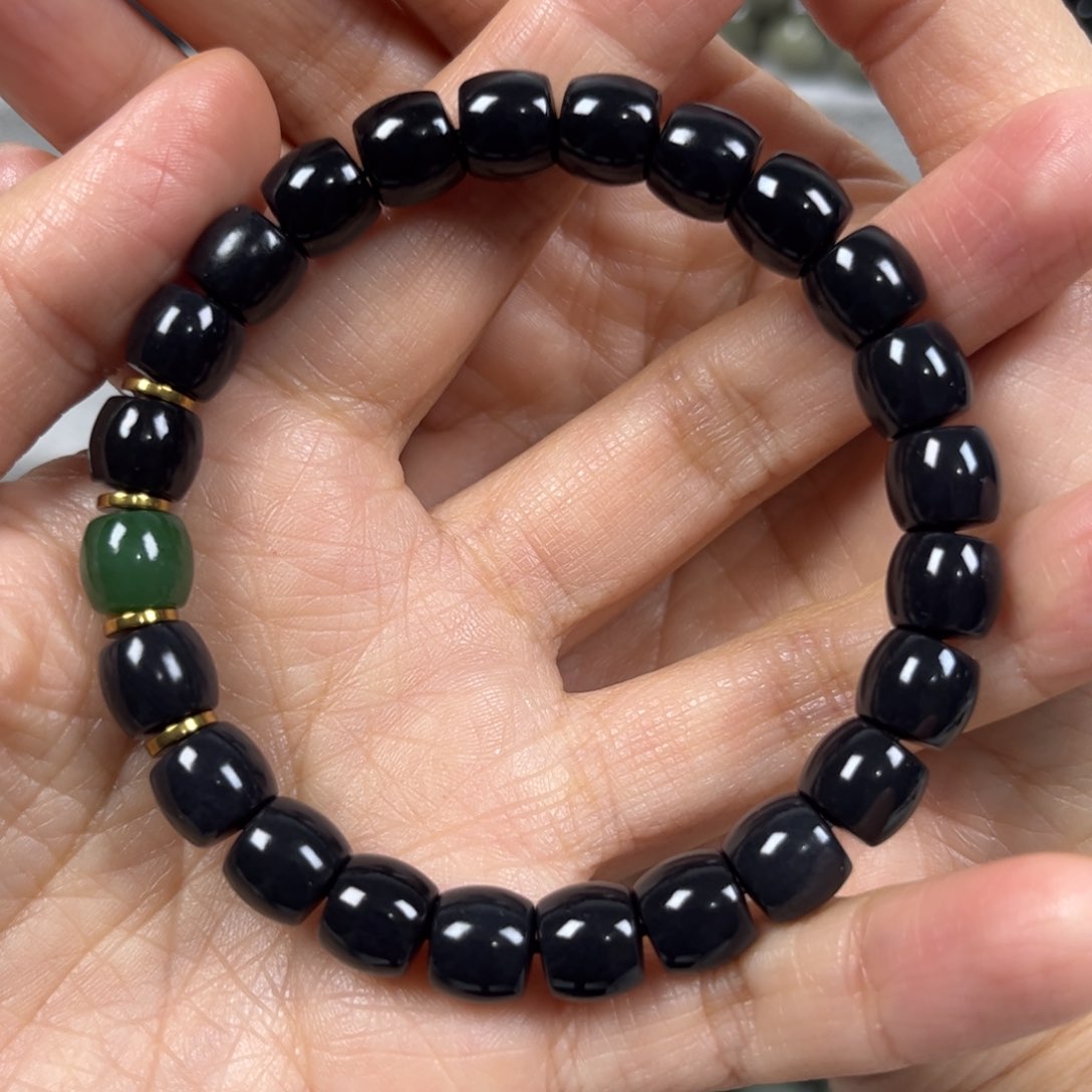 和田玉手链未镶嵌卡9直切