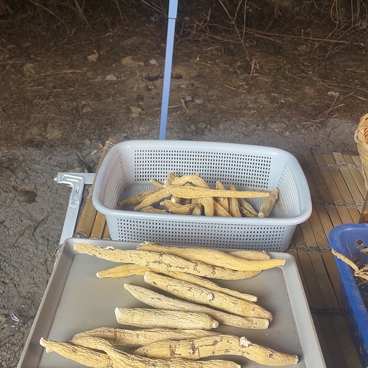 中国大陆甘草牛煲汤泡酒