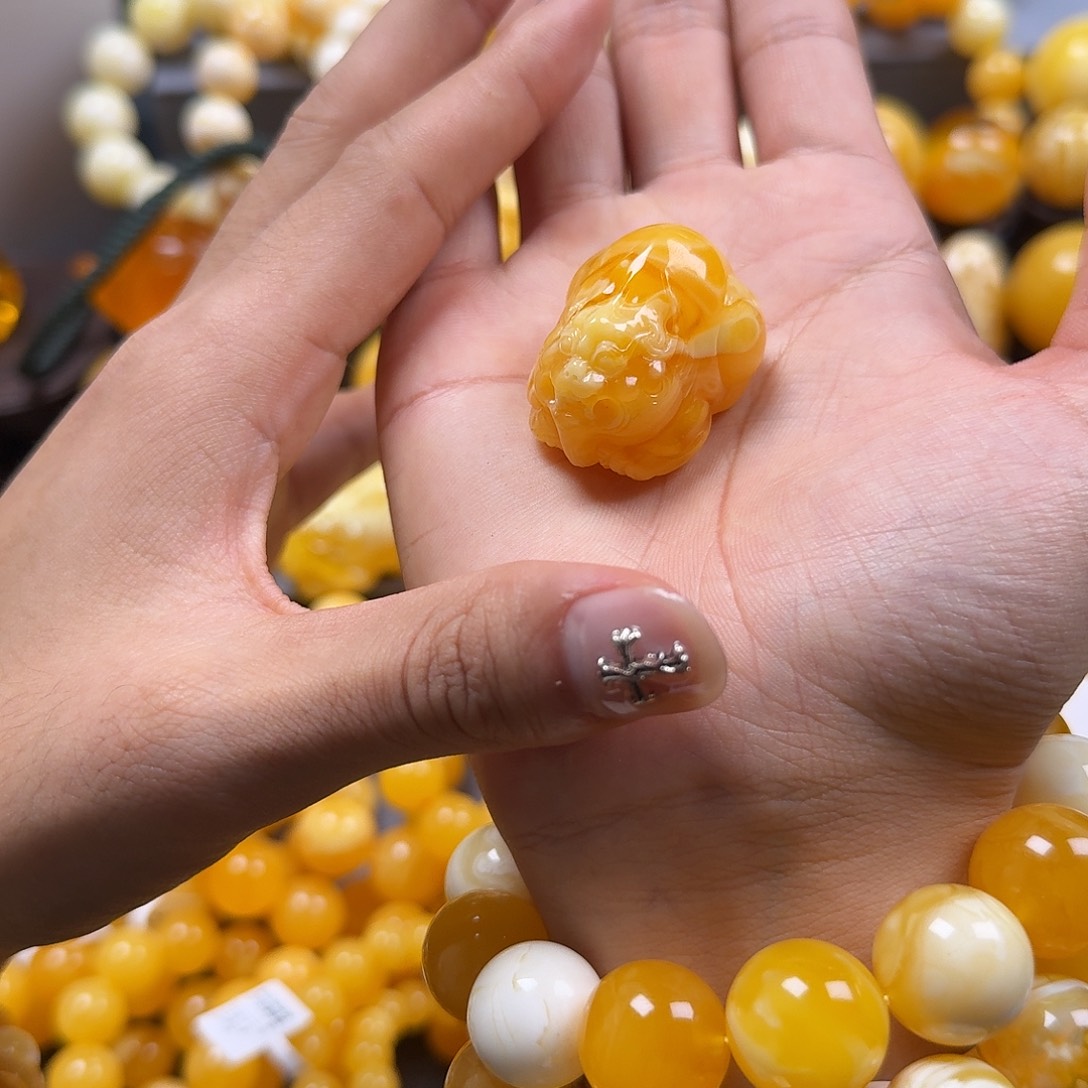 琥珀珠宝奇石未镶嵌貔貅