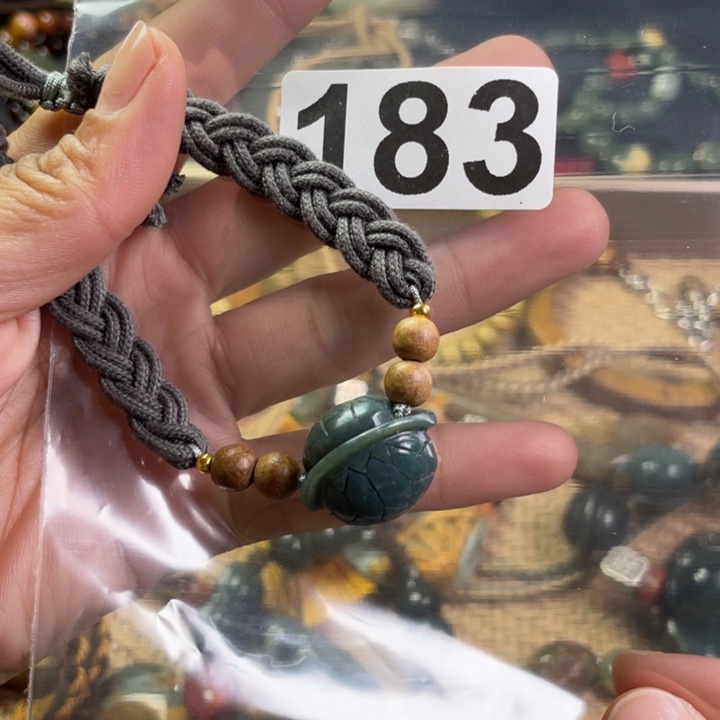 岫岩河磨玉（透闪石质玉）手镯未镶嵌喜****碗
