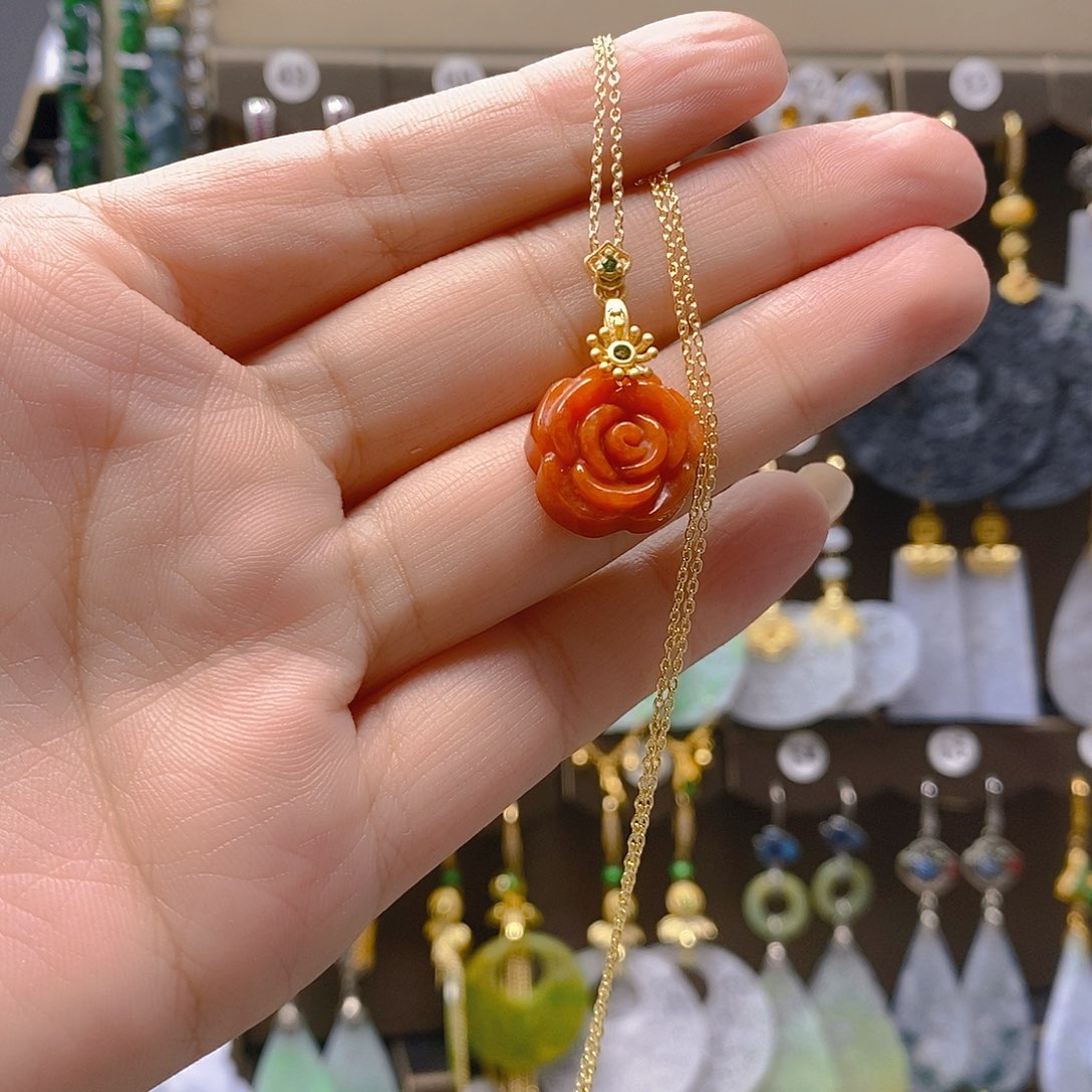 未镶嵌翡翠耳饰翡翠