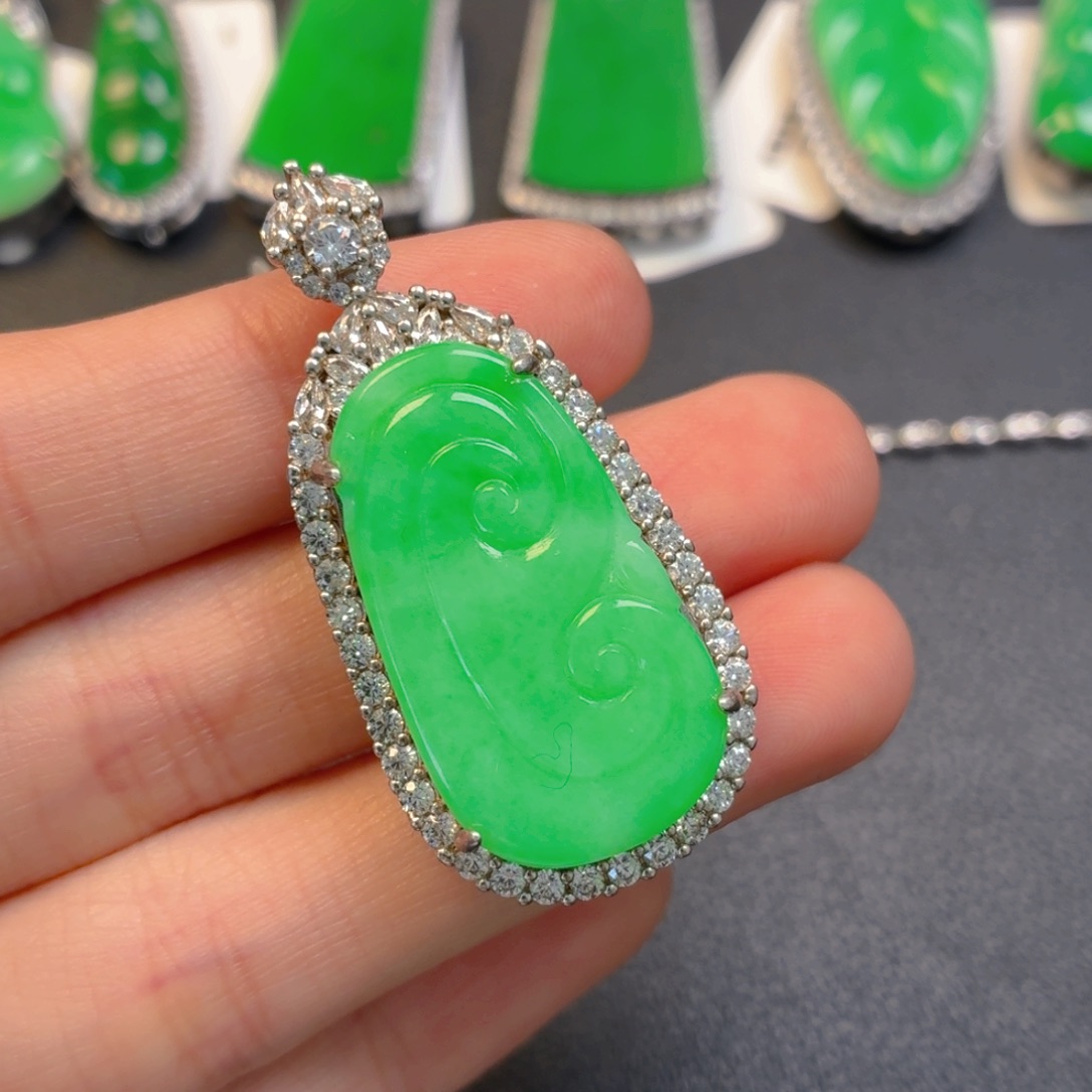 翡翠银S925镶嵌颈饰