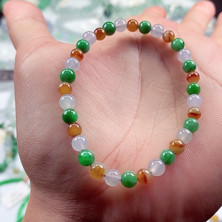 翡翠手链未镶嵌卡5+