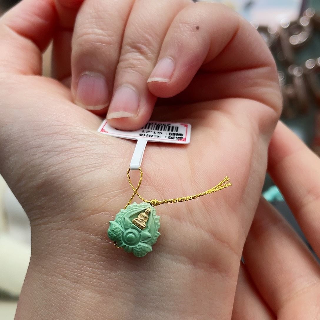 绿松石颈饰未镶嵌