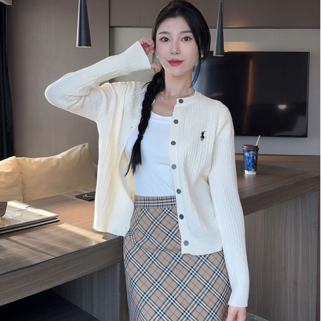 长袖小马刺绣针织开衫女2025新款外搭软糯显瘦麻花毛衣外套上衣