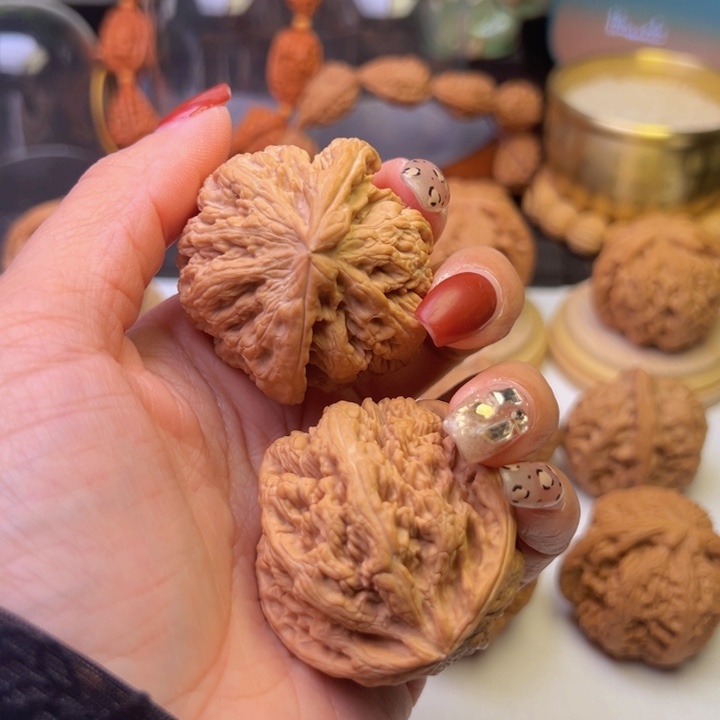 文玩核桃把件粗筋42